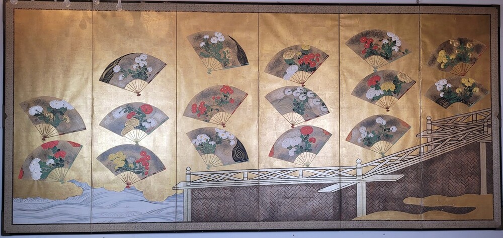 Japanese Screen 6 Panels Decorated with Fans - Mixed technique on paper - decor with gold leaf - circa 1900