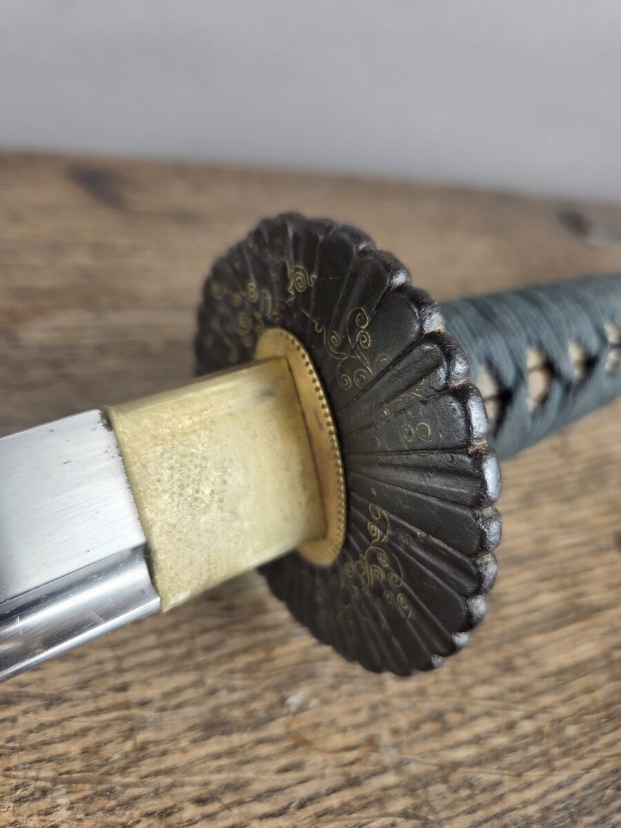Katana, late Edo period, beautiful tempered line