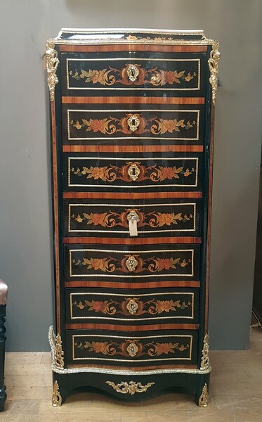 Lady's secretary from the Napoleon III period