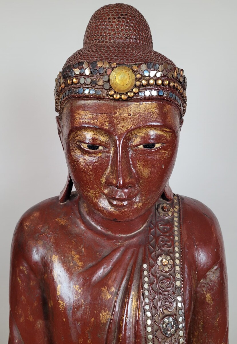 Large Burmese Buddha - late 19th century