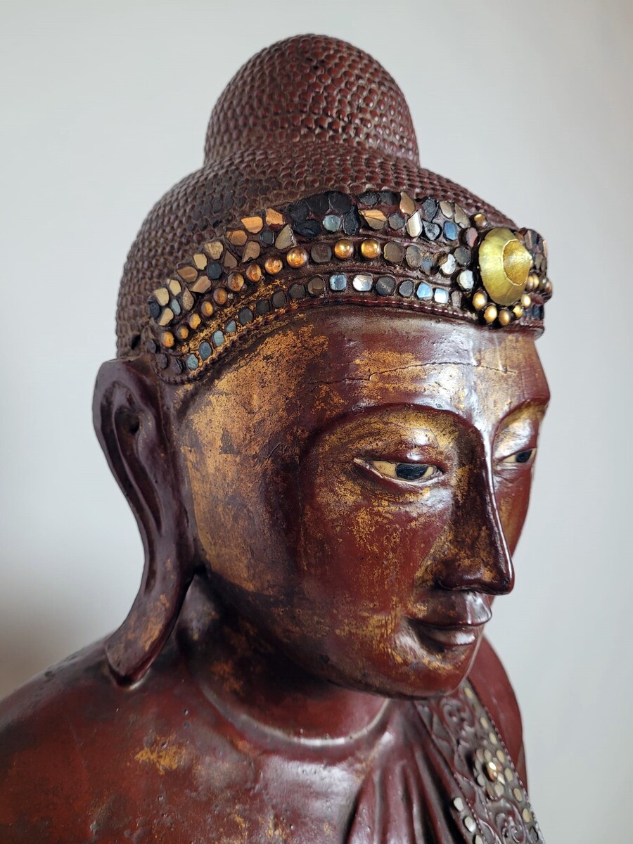 Large Burmese Buddha - late 19th century