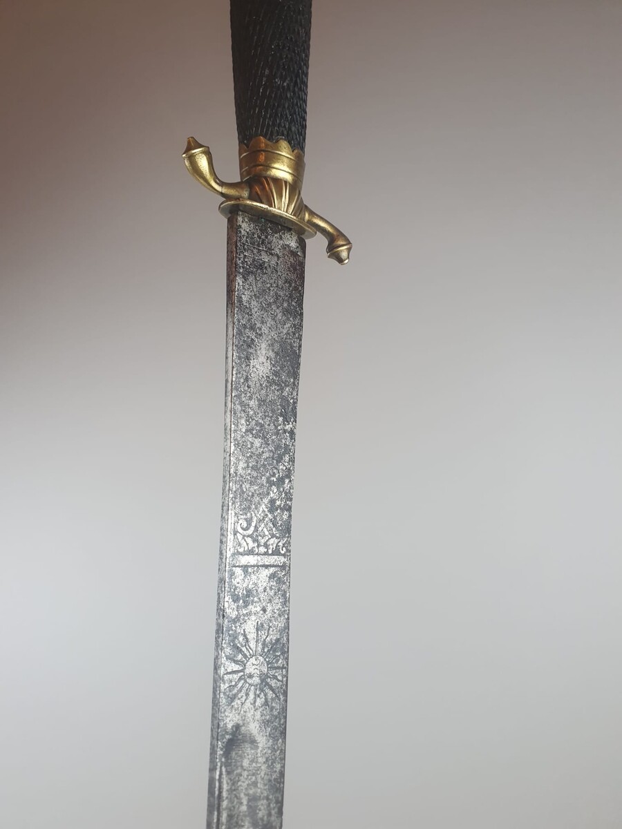 Large hunting dagger, 60 cm blade, engravings, ebony pommel, small grotesque head
