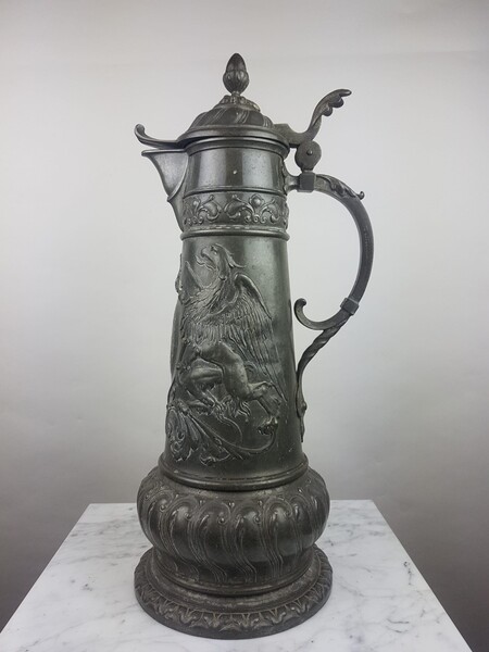 Large pewter jug, late 19th early 20th