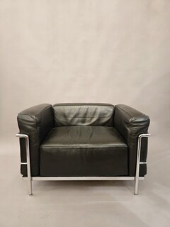 LC3 armchair in black leather, Le Corbusier, 1970s