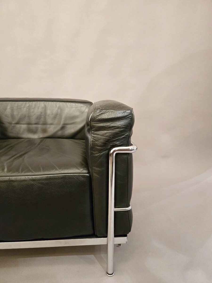 LC3 armchair in black leather, Le Corbusier, 1970s