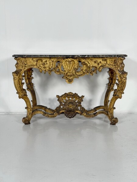 Louis XV console in giltwood and marble top, 18th