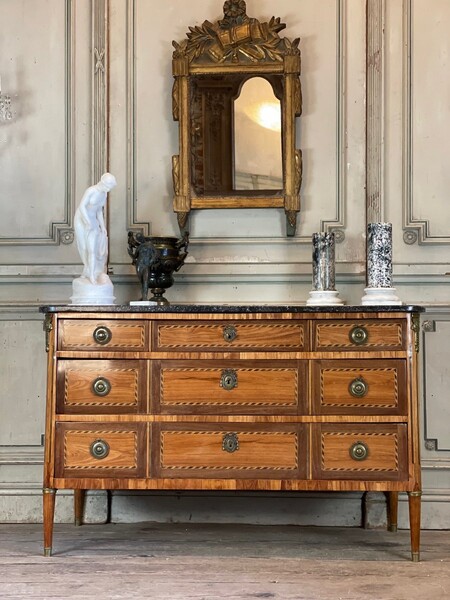 Louis XVI Commode In Marquetry
