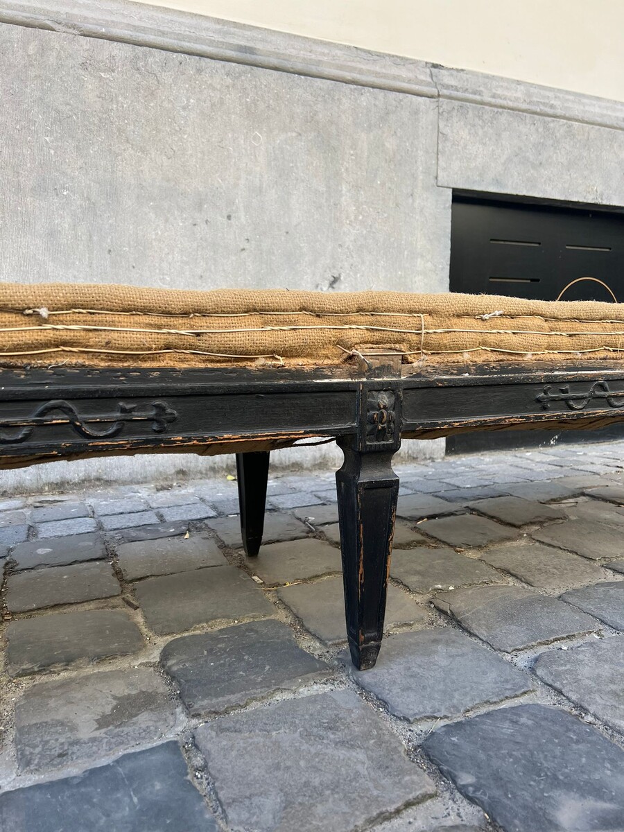 Louis XVI style bench seat in black lacquered wood, 19th century