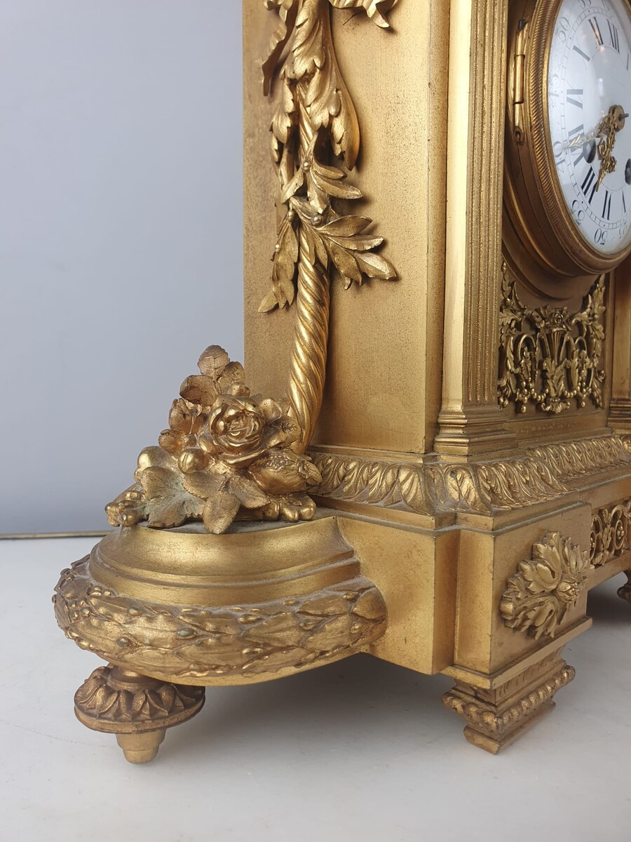 Louis XVI style gilt bronze clock, 19th century