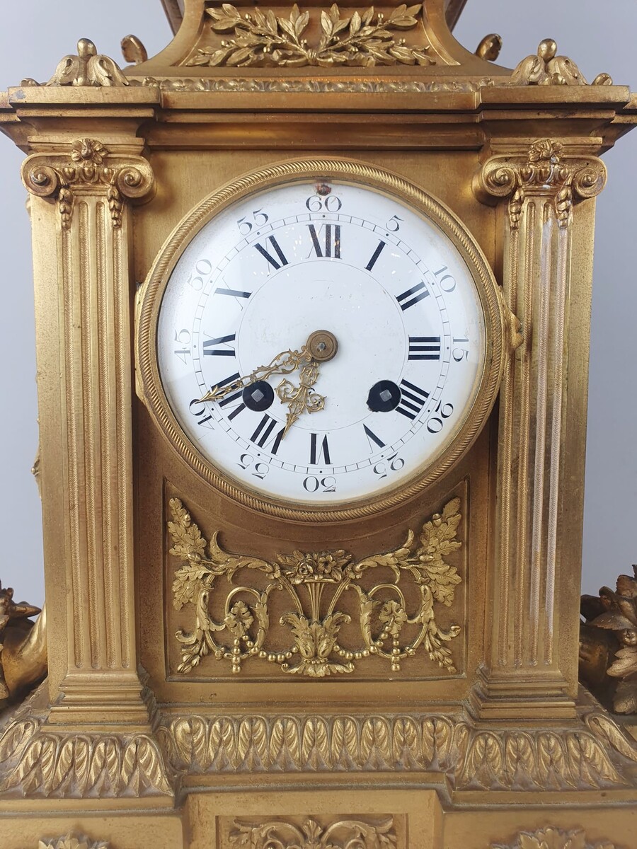 Louis XVI style gilt bronze clock, 19th century