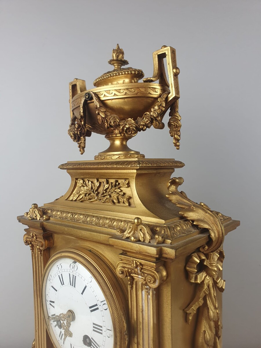 Louis XVI style gilt bronze clock, 19th century