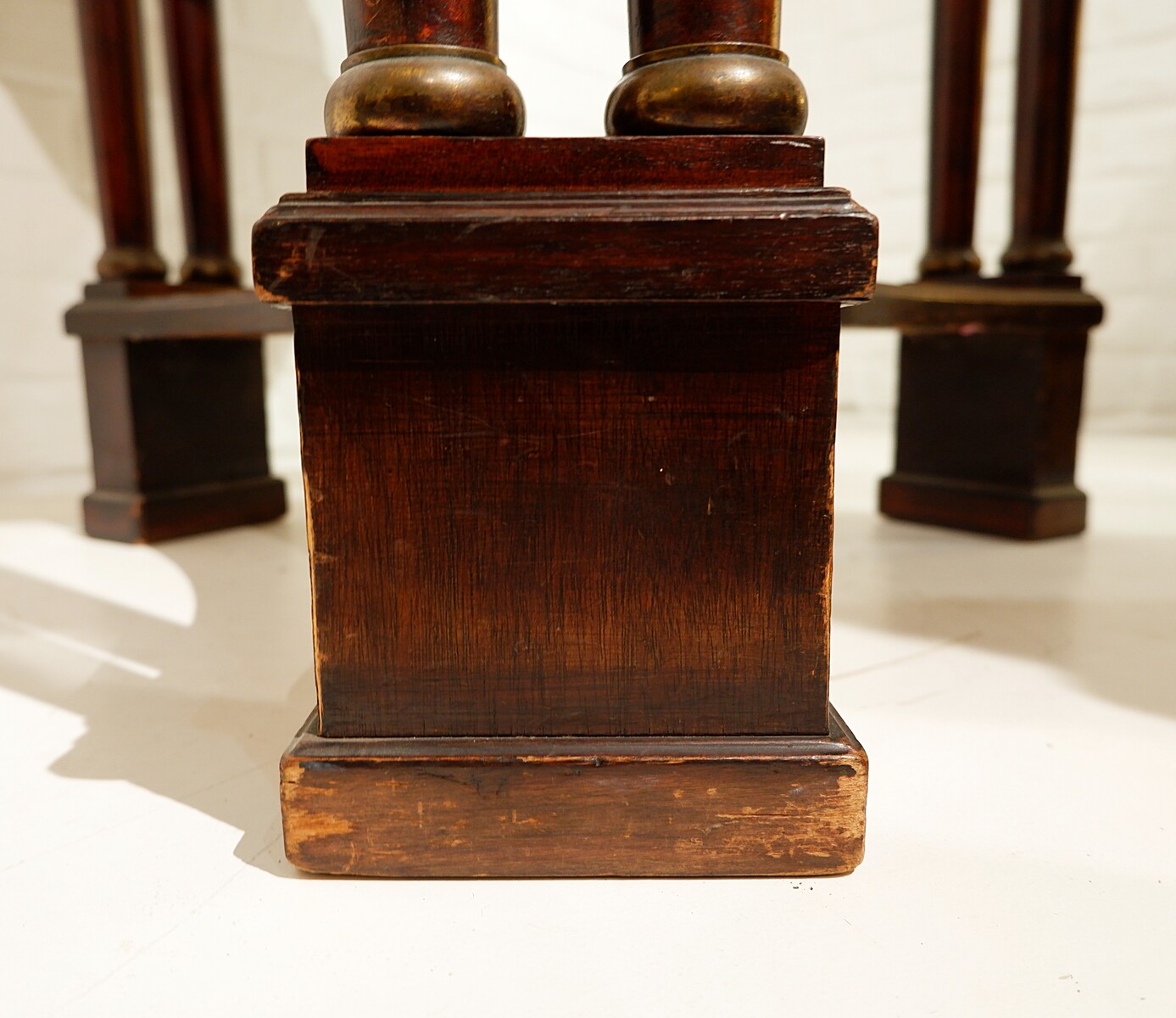 Mahogany tripod Pedestal table 