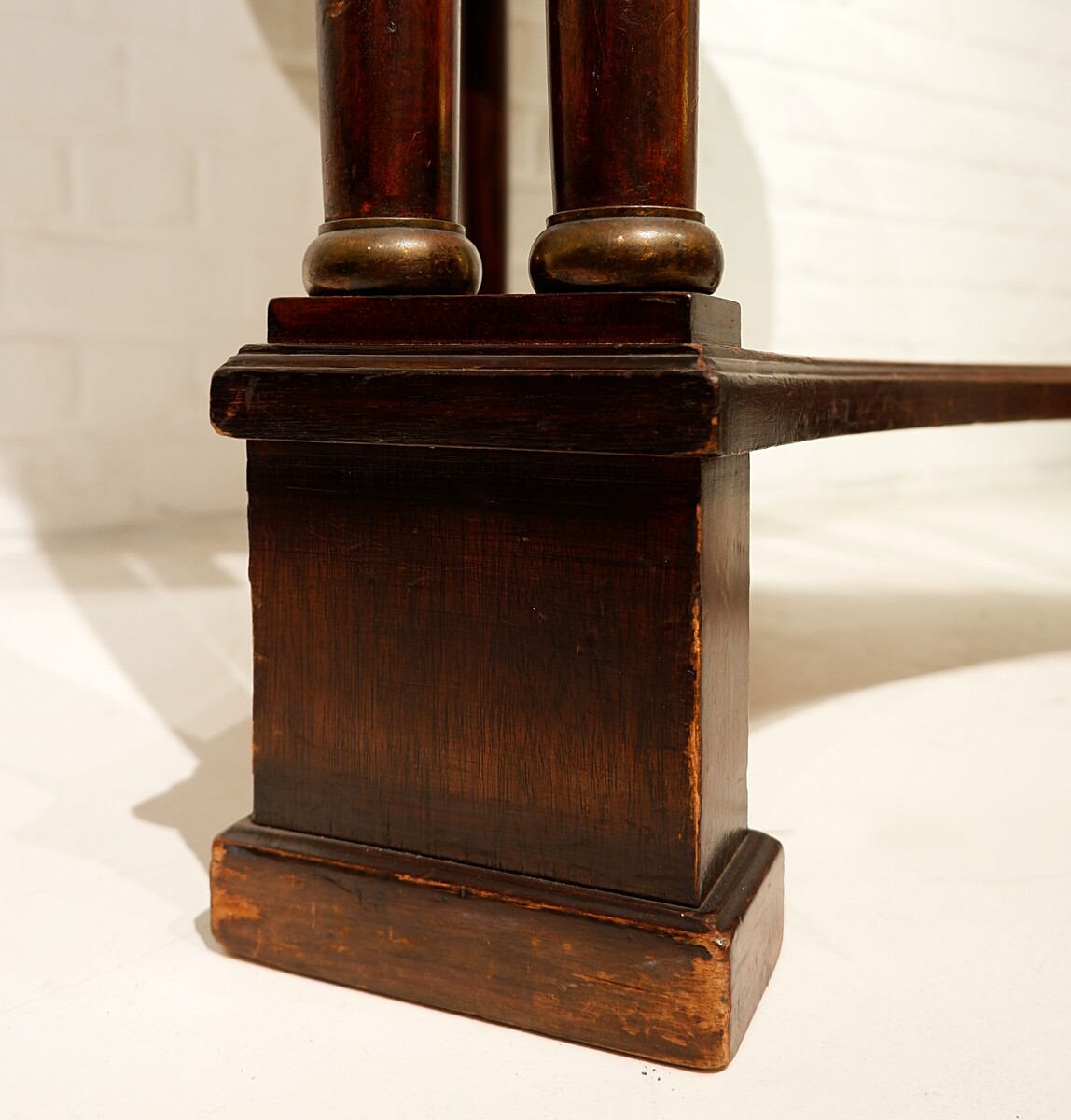 Mahogany tripod Pedestal table 