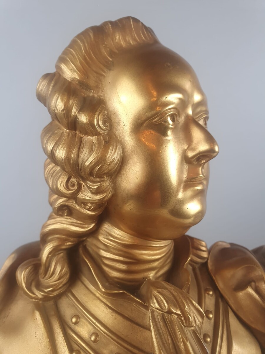 Maison Millet in Paris, pair of gilt bronze busts