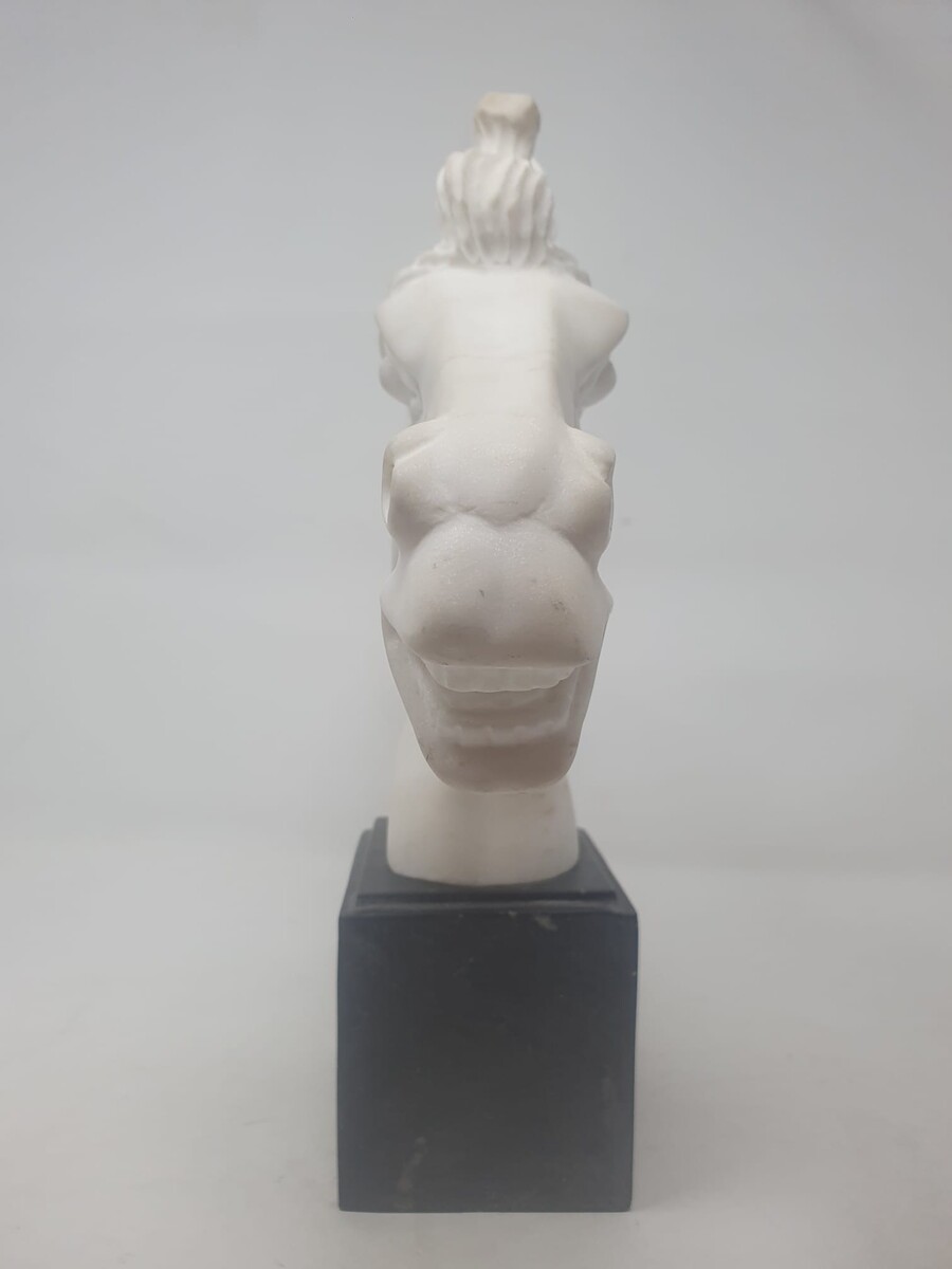Marble sculpture 