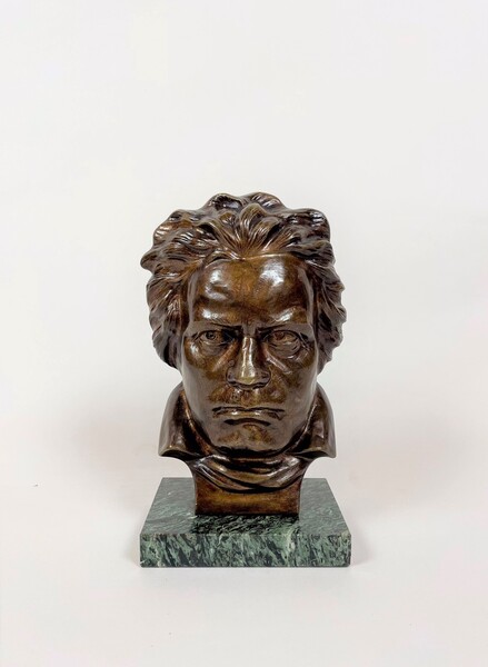 Melani S. Bust of Beethoven in bronze and marble terrace