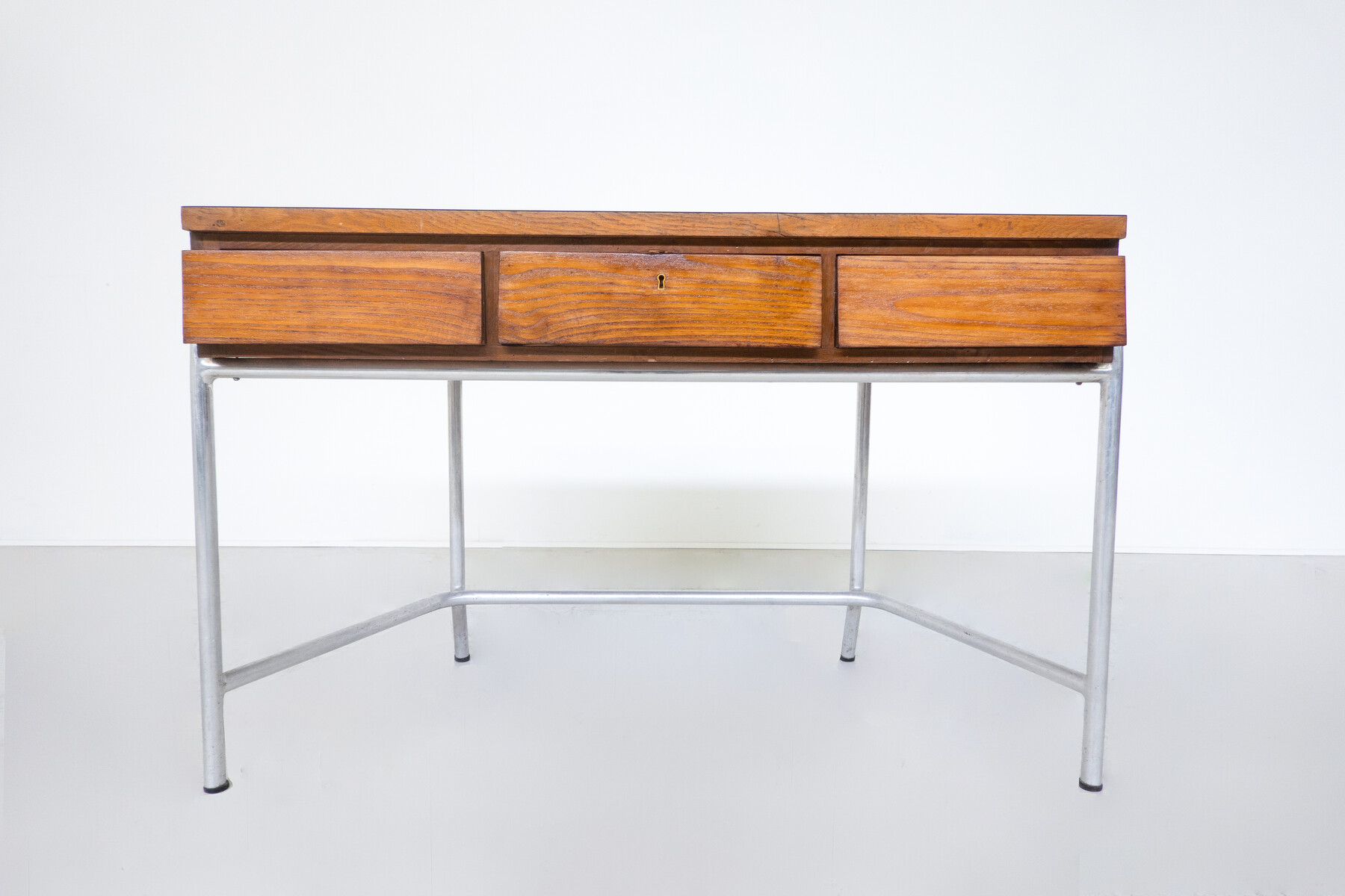 Modernist desk - Italy circa 1940