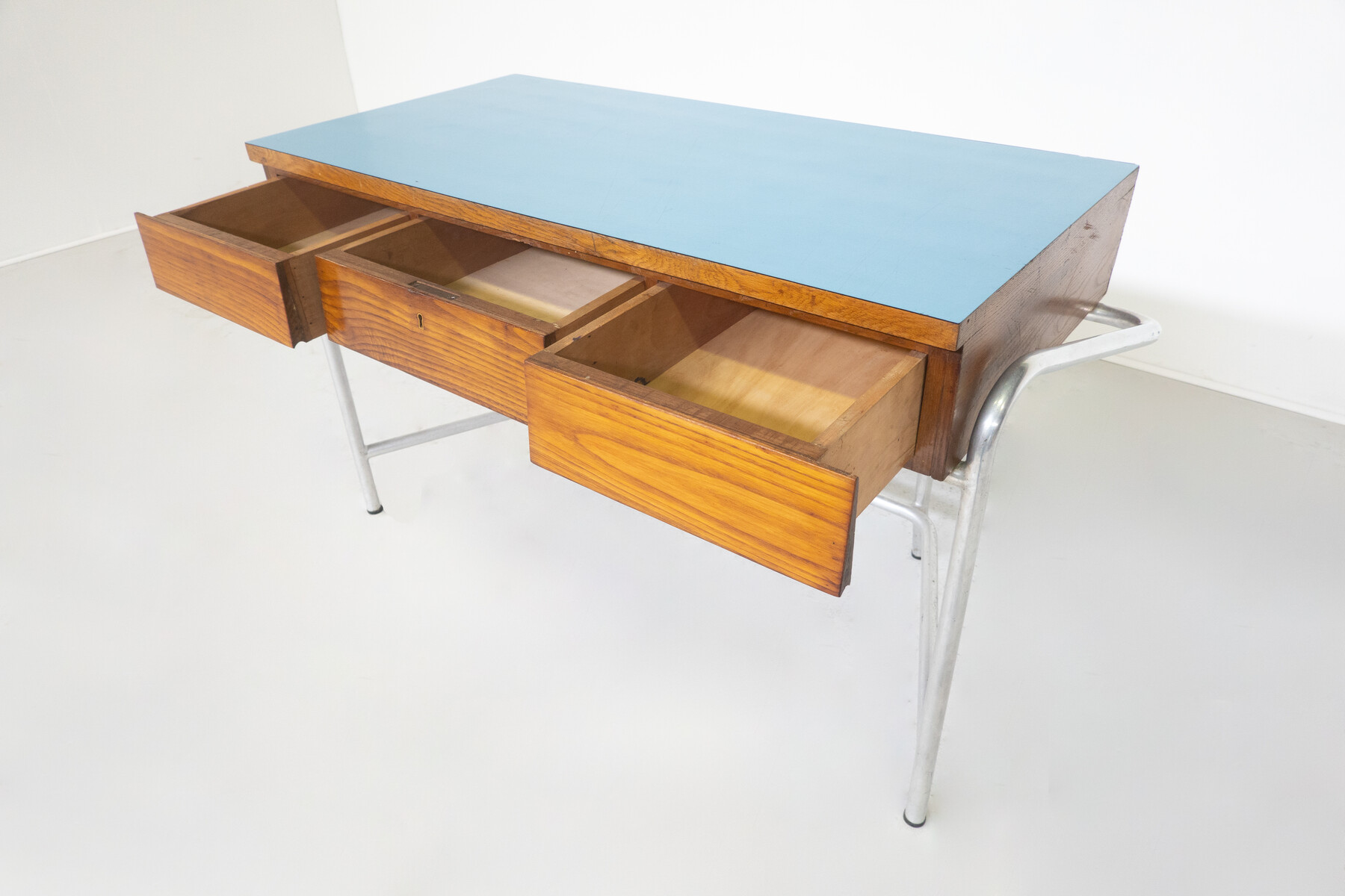 Modernist desk - Italy circa 1940