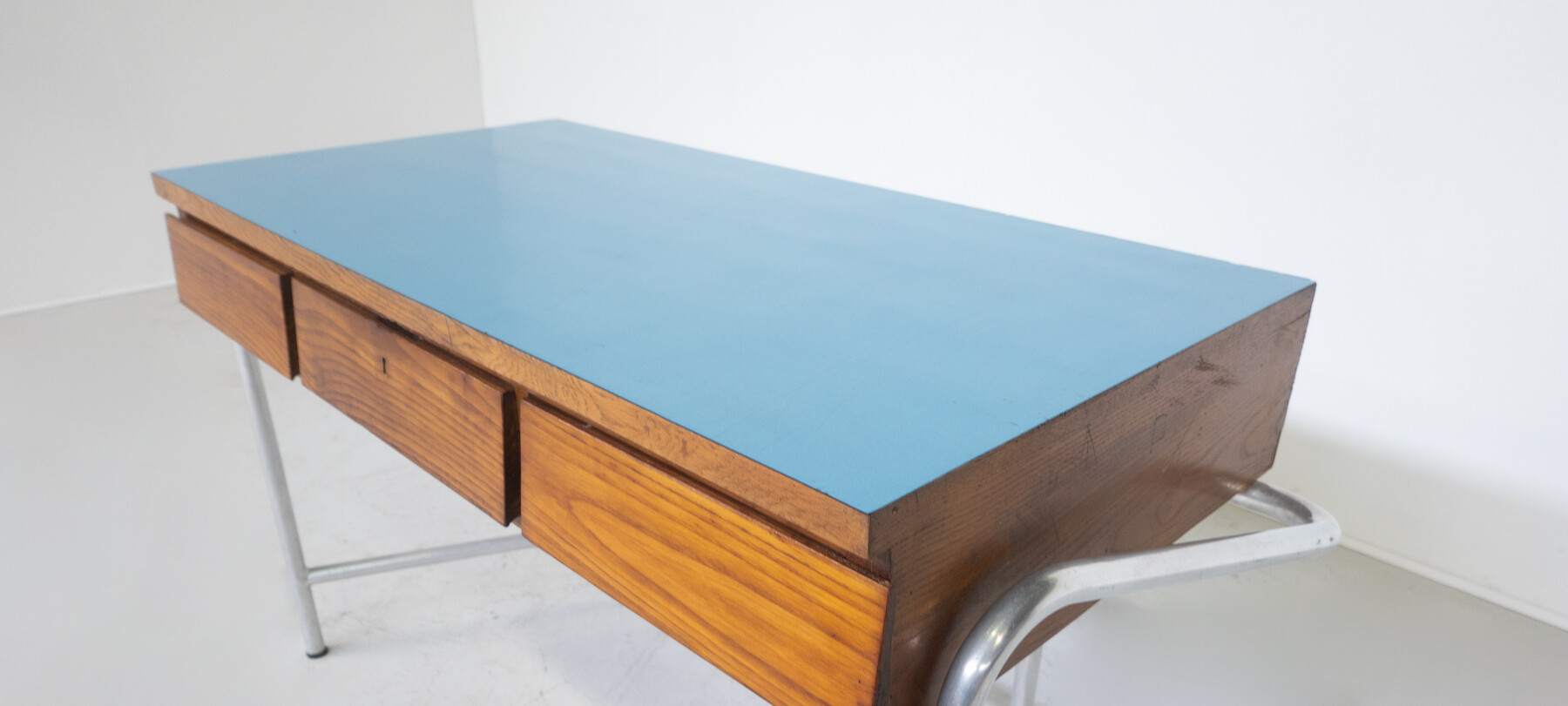 Modernist desk - Italy circa 1940
