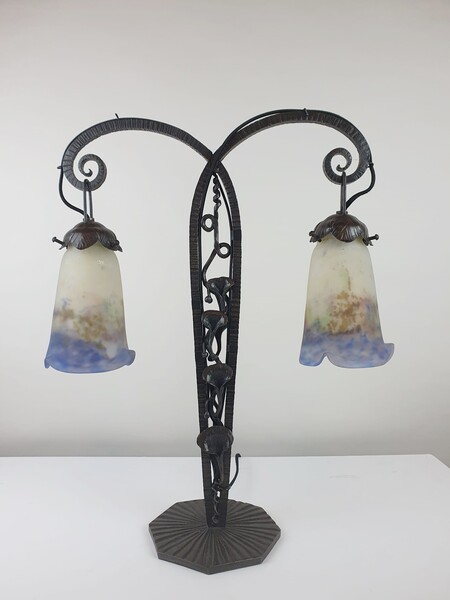 Muller Frères, wrought iron lamp and glass paste tulip