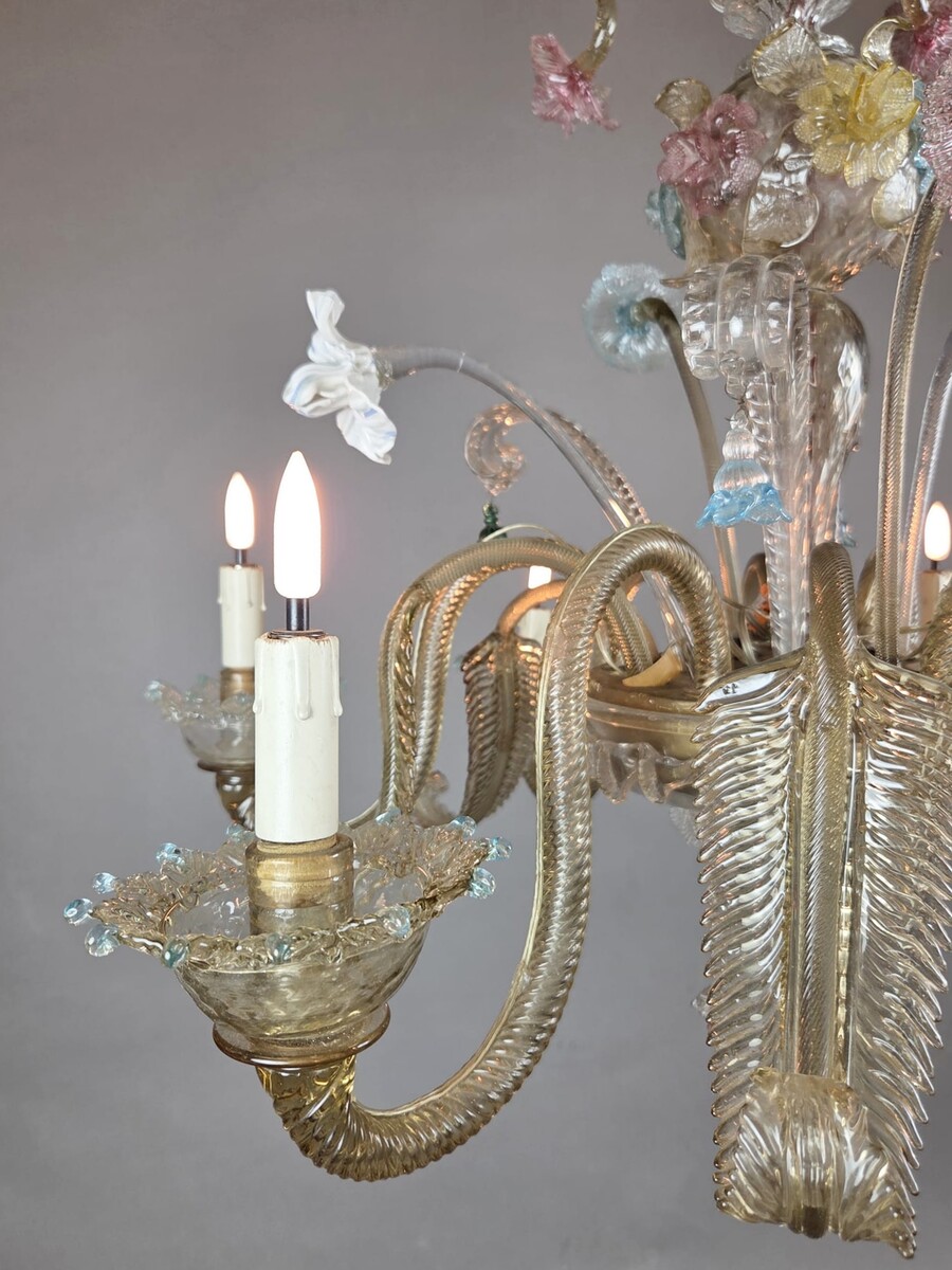 Multicolored Murano chandelier, late 19th–early 20th century (a few chips)