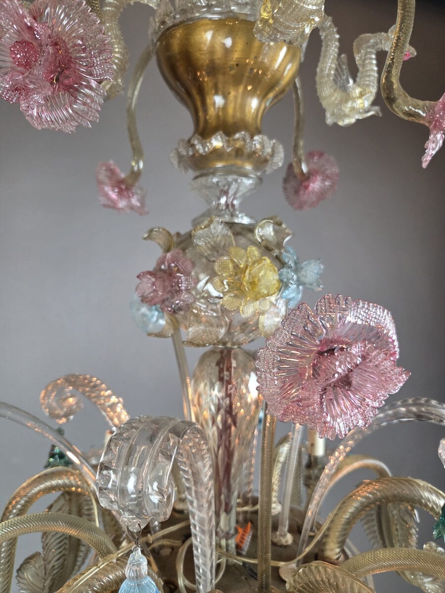 Multicolored Murano chandelier, late 19th–early 20th century (a few chips)