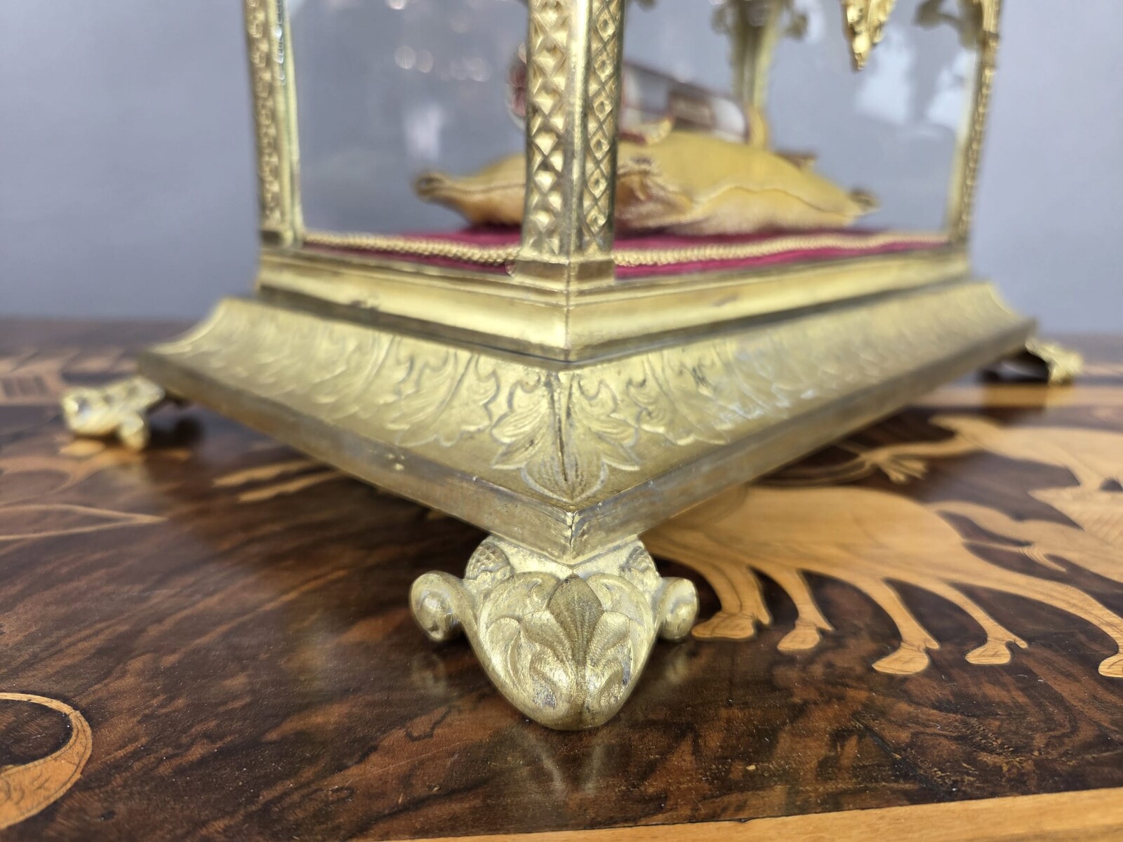 Neogothic reliquary casket in gilded bronze