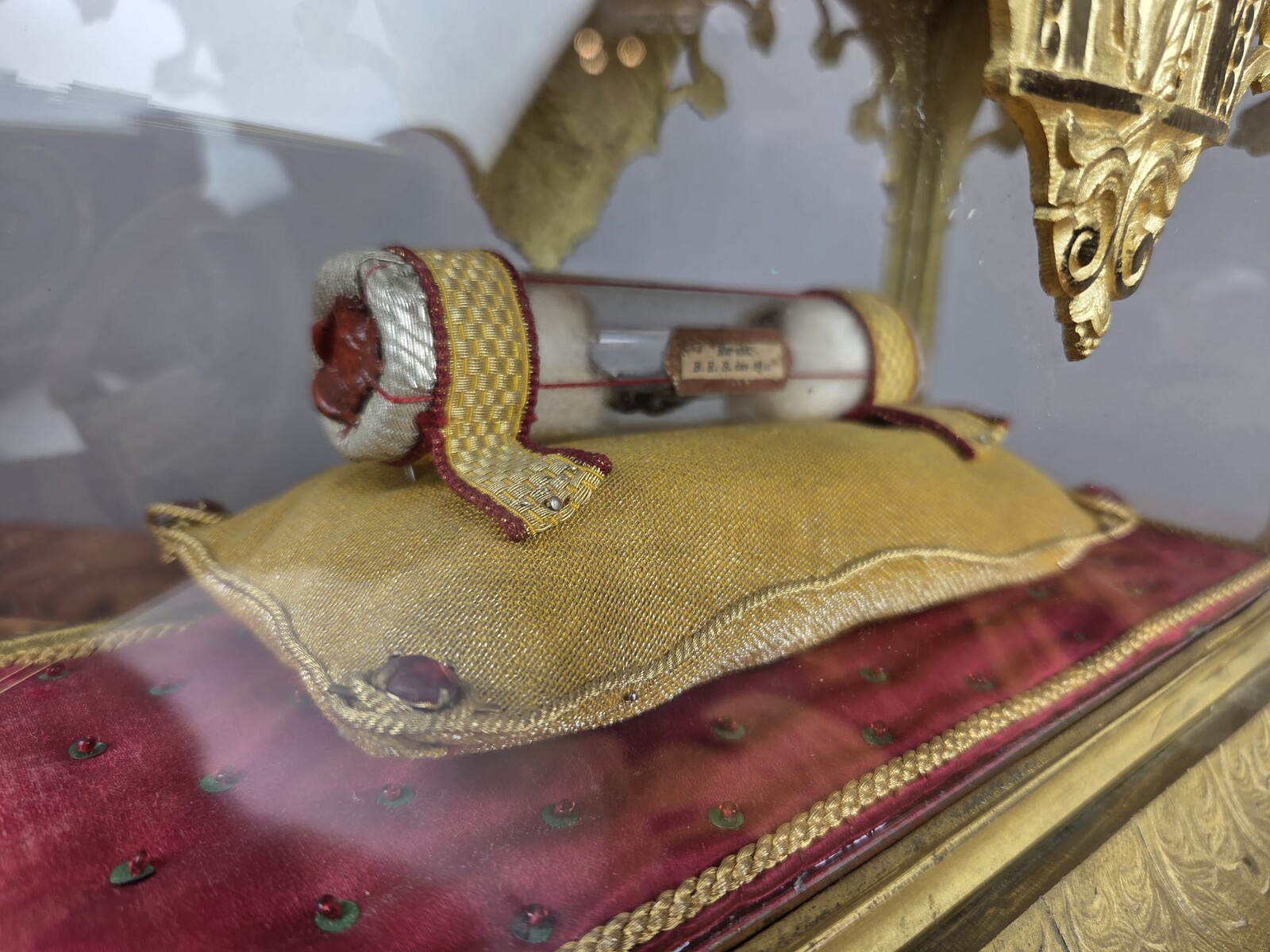 Neogothic reliquary casket in gilded bronze