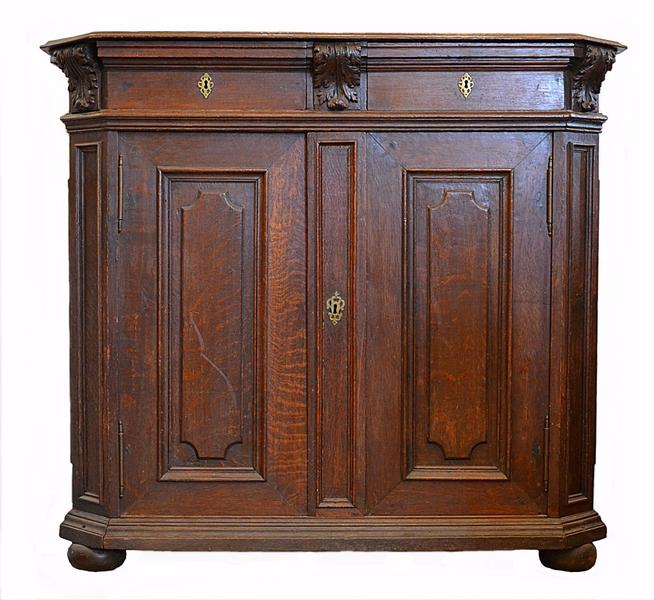 Oak cabinet from Liege, begin of 18th c