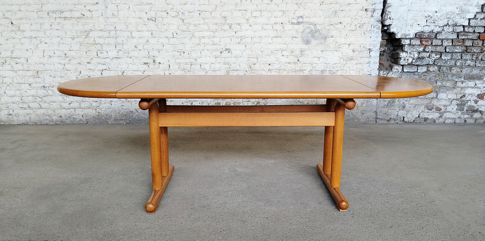 Oak dining set with 6 chairs, 1970-1980s