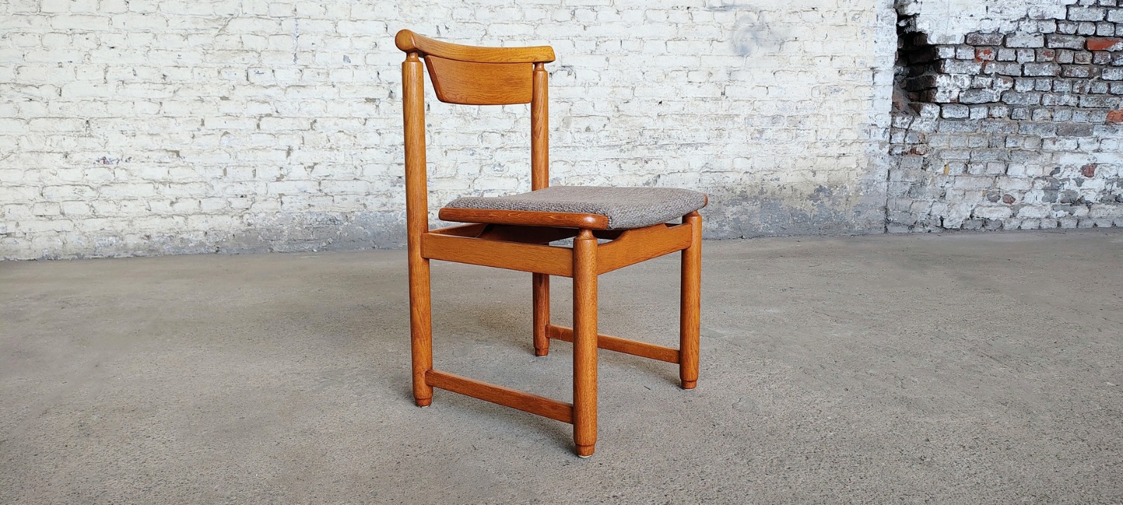 Oak dining set with 6 chairs, 1970-1980s