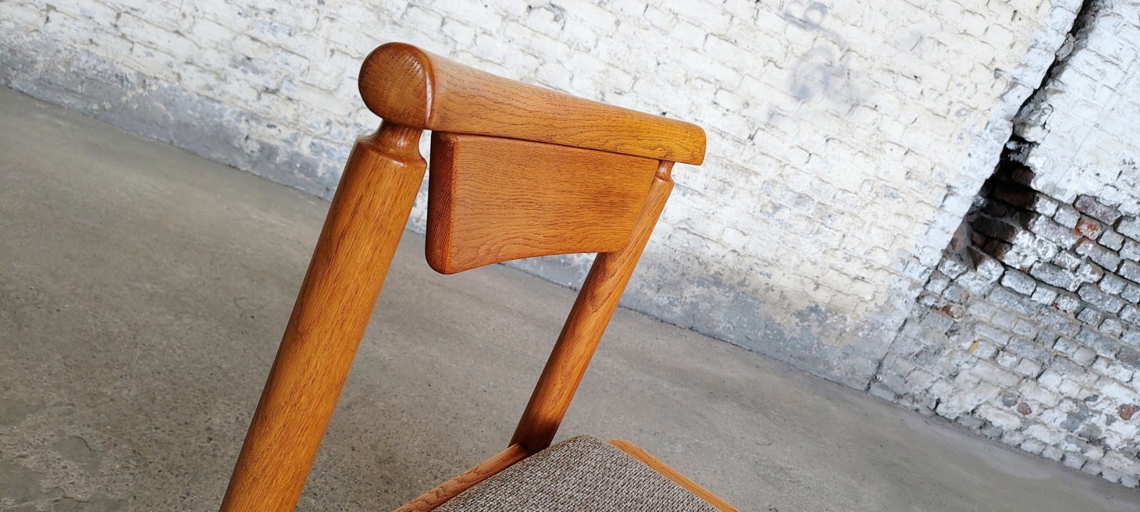 Oak dining set with 6 chairs, 1970-1980s