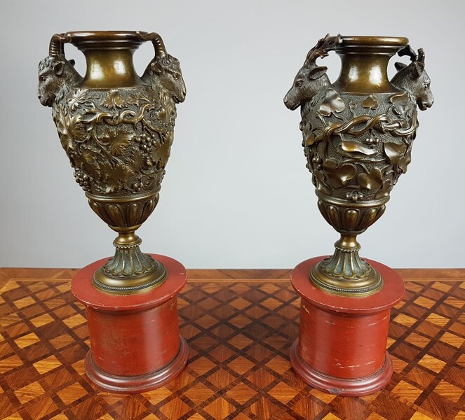 Pair of bronze and marble cassolettes, 19th