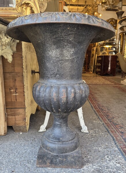 Pair of cast-iron Medici vases, early 20th century
