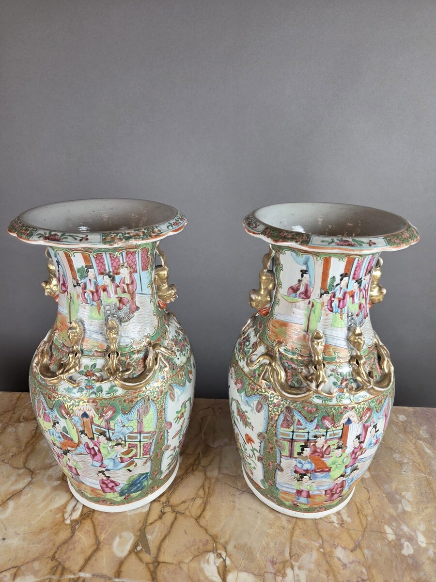 Pair of Chinese polychrome porcelain vases, 19th century