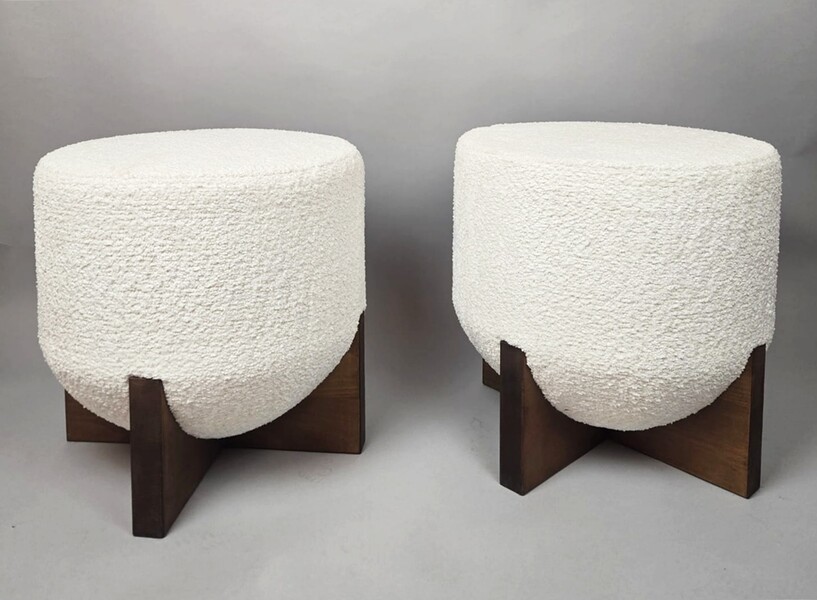Pair of contemporary stools, wood and white bouclé fabric