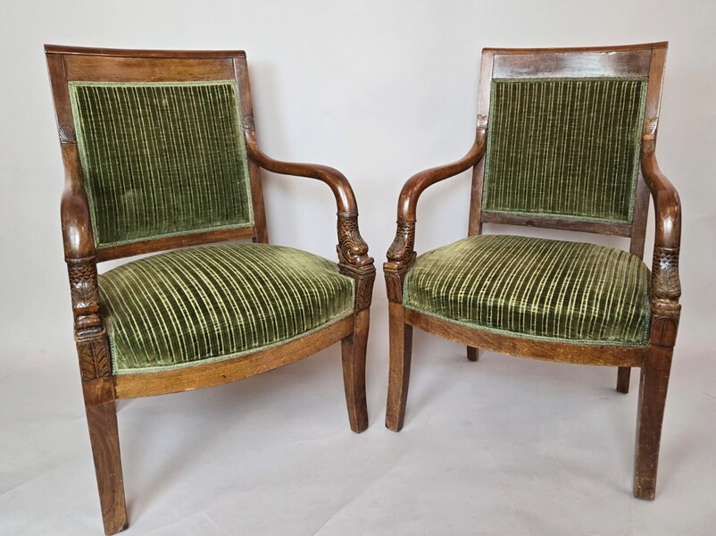 Pair of green velvet armchairs, Empire period, 19th century, circa 1820