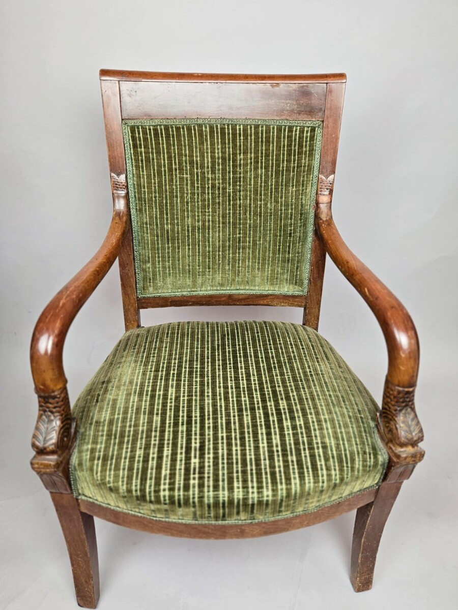 Pair of green velvet armchairs, Empire period, 19th century, circa 1820