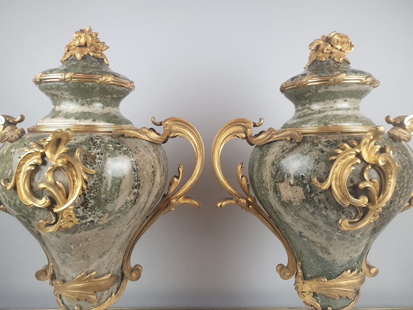 Pair of large marble and gilt bronze cassolettes, 19th century