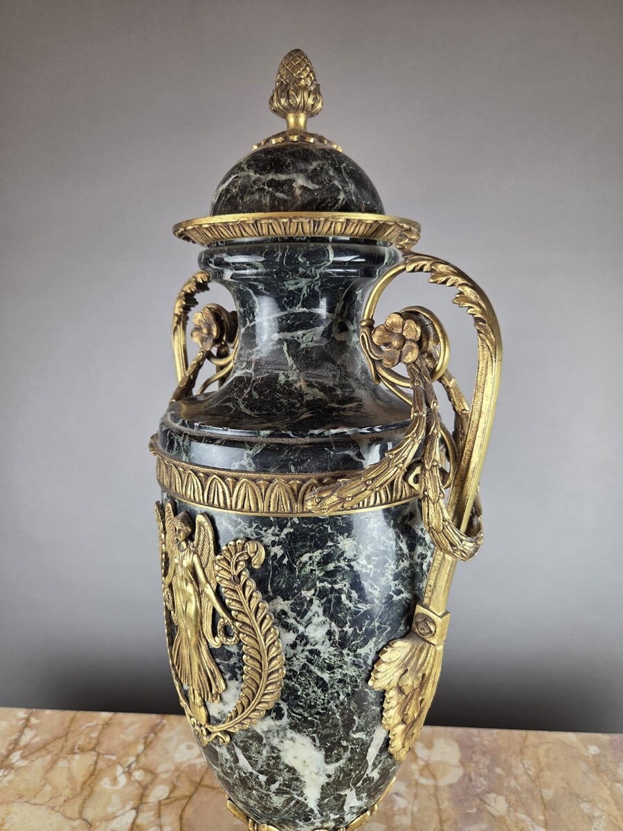 Pair of marble and gilded bronze cassolettes, 19th