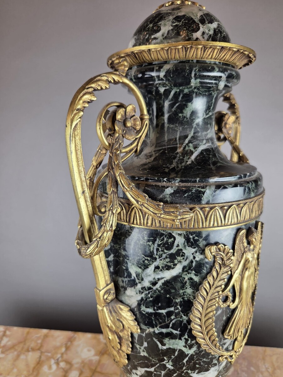 Pair of marble and gilded bronze cassolettes, 19th