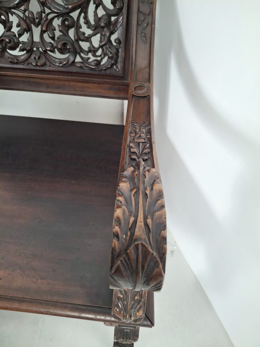 Pair of Renaissance armchairs, 19th century