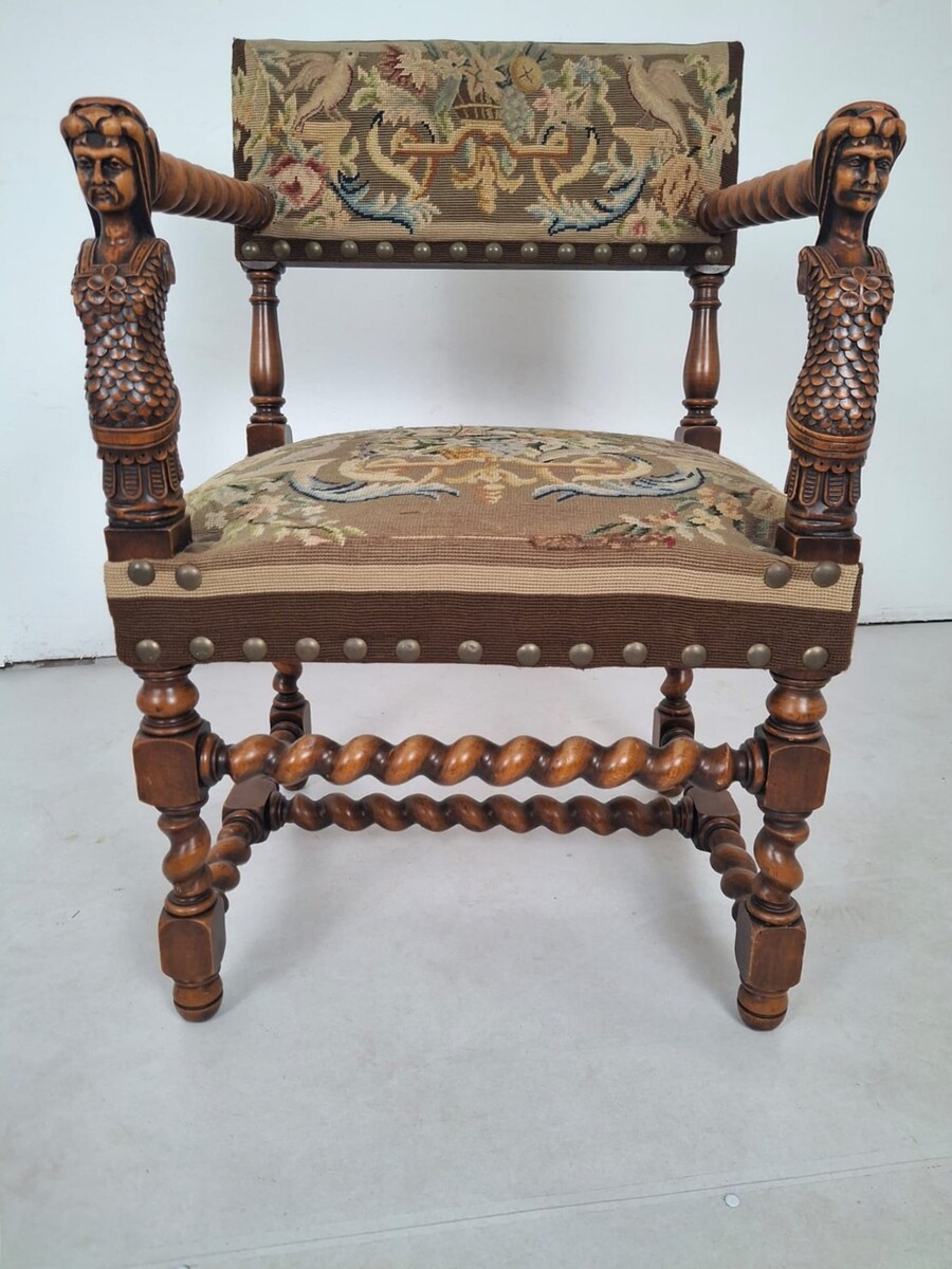 Pair of Renaissance-style armchairs, upholstered in tapestry, 19th century