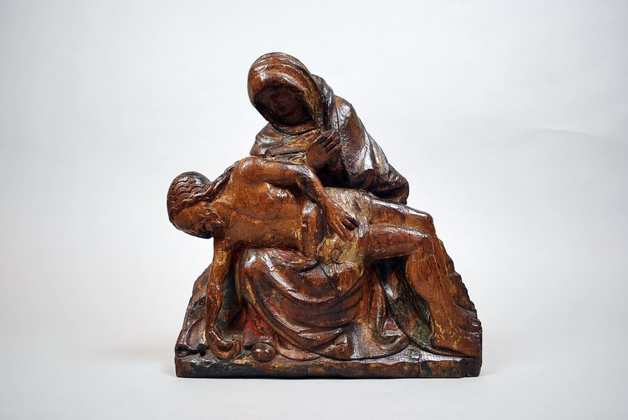 Pieta in carved oak, circa 1500