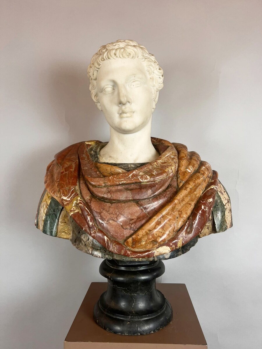 Polychrome marble bust depicting a Roman emperor, 19th century.