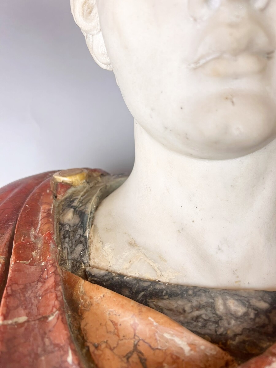 Polychrome marble bust depicting a Roman emperor, 19th century.