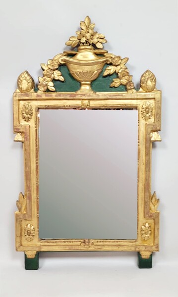 Pretty giltwood mirror from the Louis XVI period