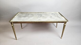 Rectangular coffee table in gilded brass