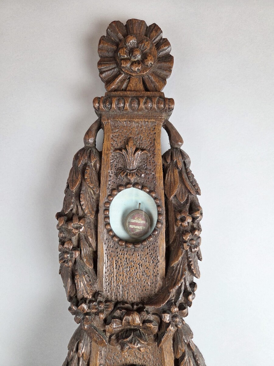 Reliquary, carved wooden frame, 19th