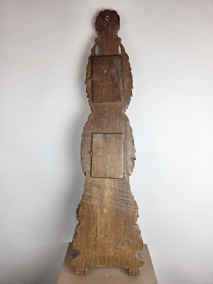 Reliquary, carved wooden frame, 19th